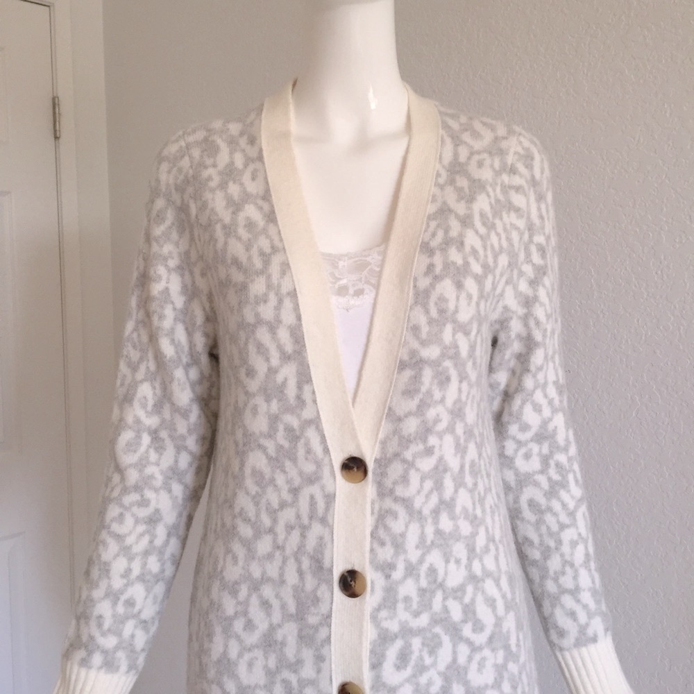 victoria's secret animal print long cafigans - Picture 2 of 8